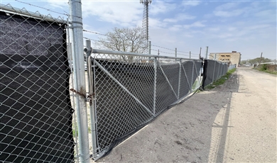 SECURED AUTO STORAGE/WRECKER/LAY DOWN LOTS